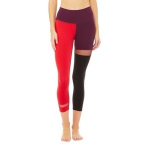 Alo Yoga 🧘🏻‍♀️ High Waist Capri